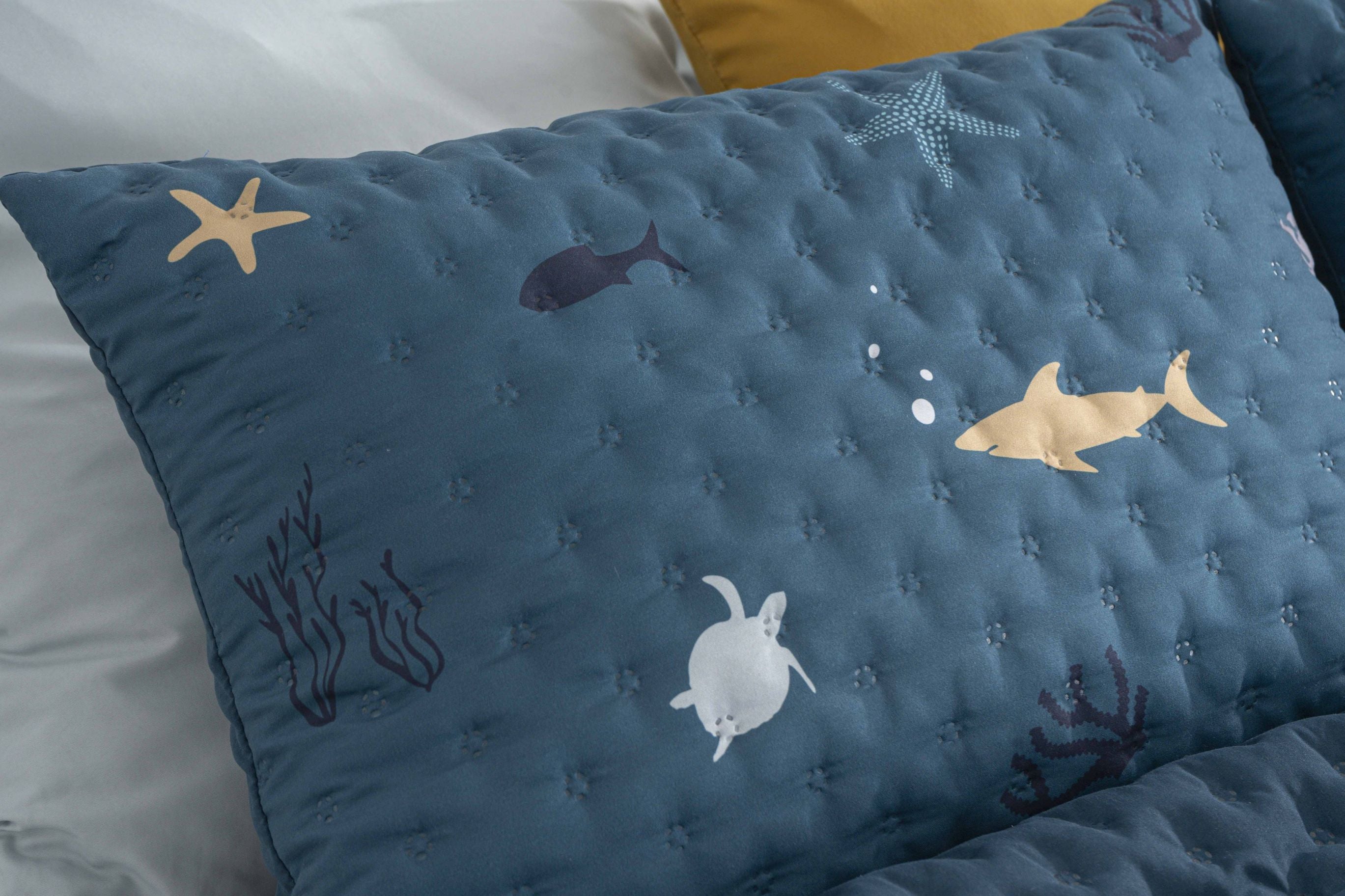 Edredón infantil con temática oceánica