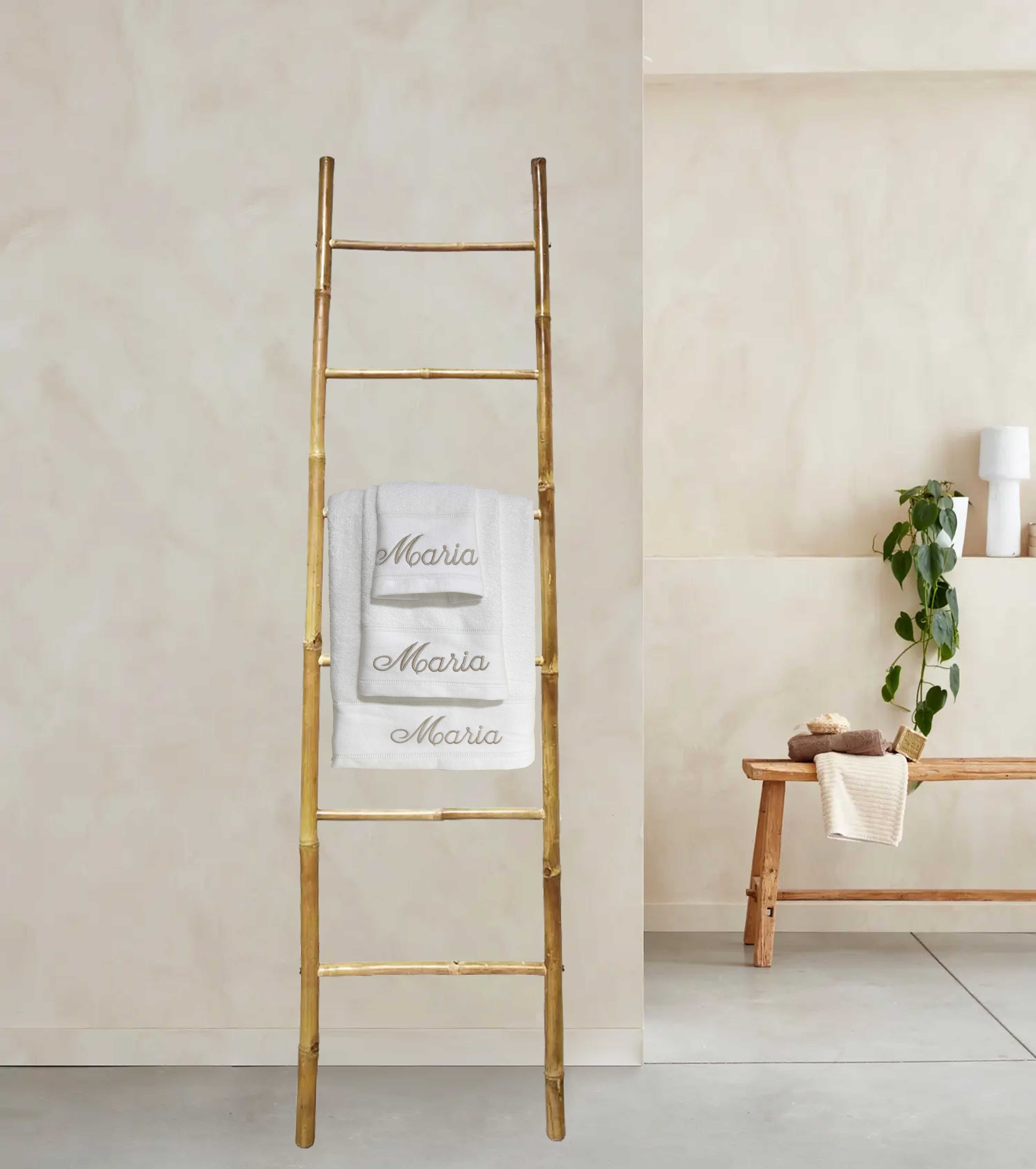 Juego de baño personalizado con nombre