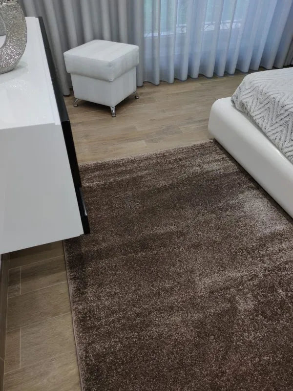 Tapete Liso Pelo Baixo Castanho - Monaco