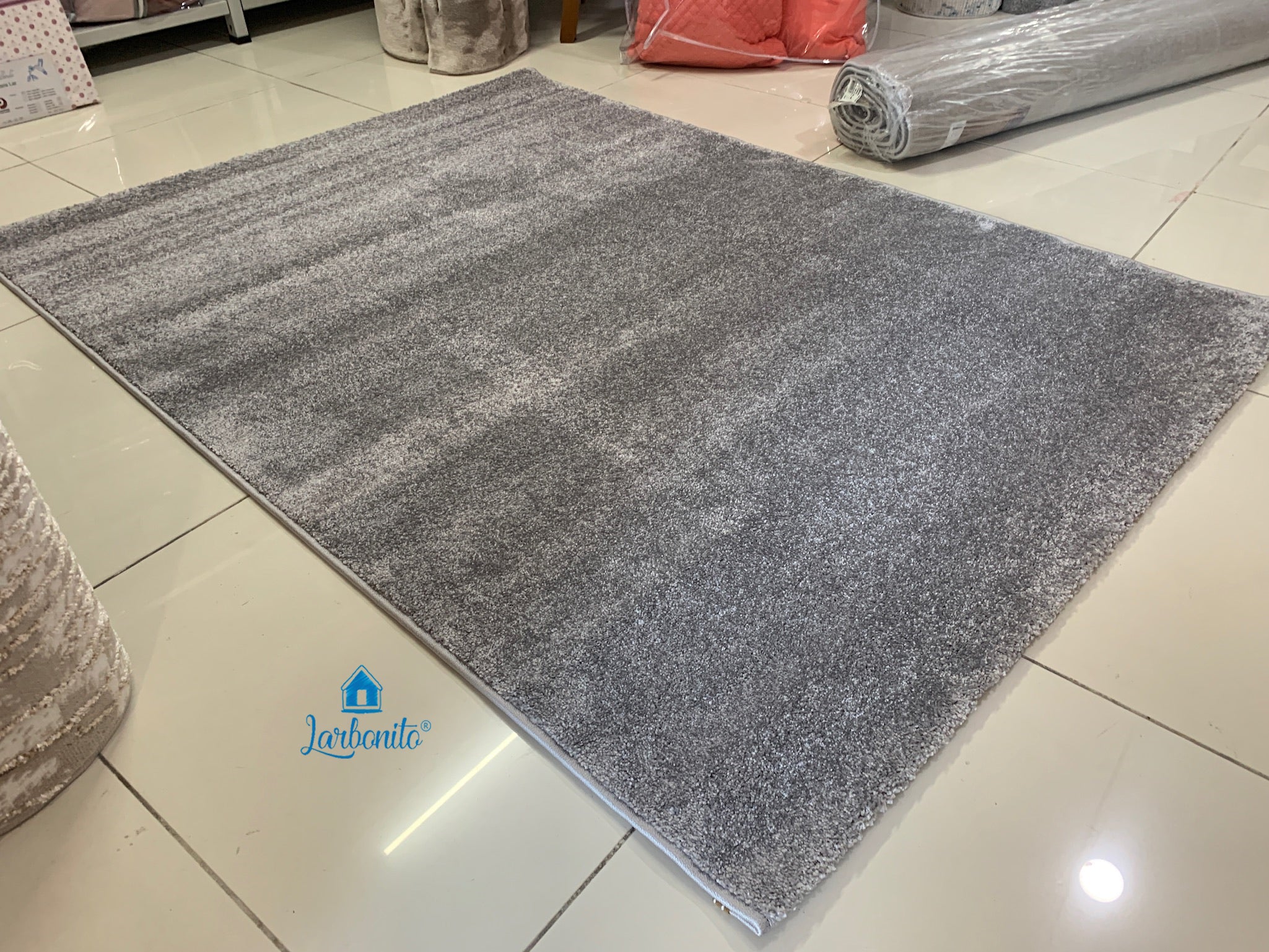 Alfombra lisa de pelo corto gris claro - Monaco