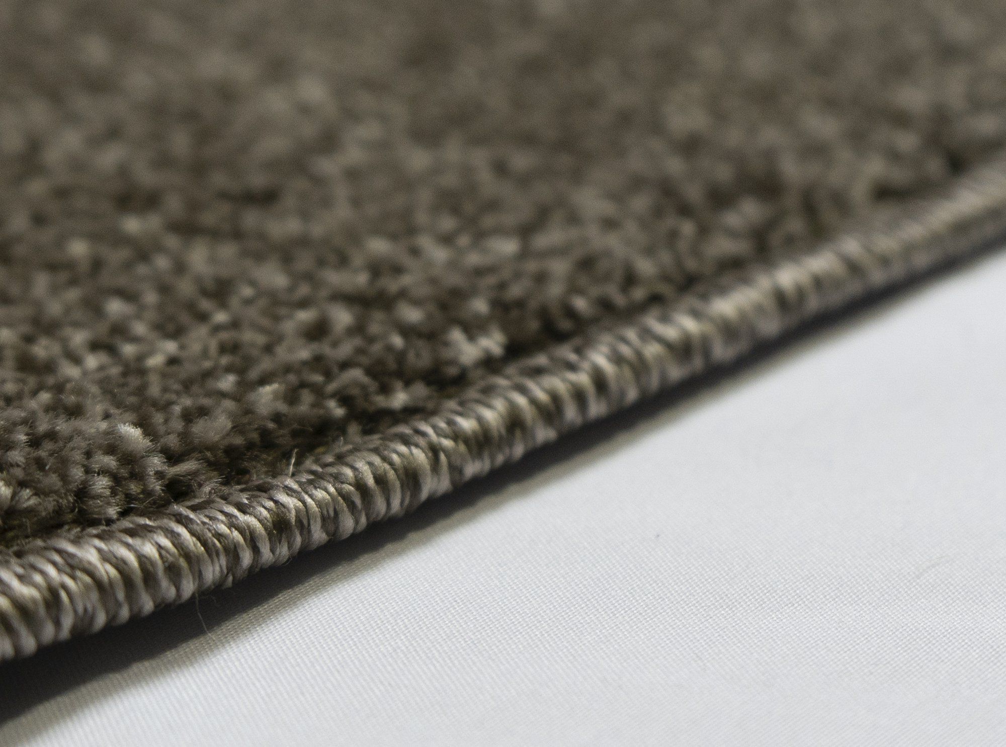 Tapete Liso Pelo Baixo Castanho - Verona - Larbonito