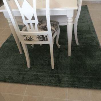 Tapete Liso Pelo Baixo Verde Esmeralda - Verona - Larbonito