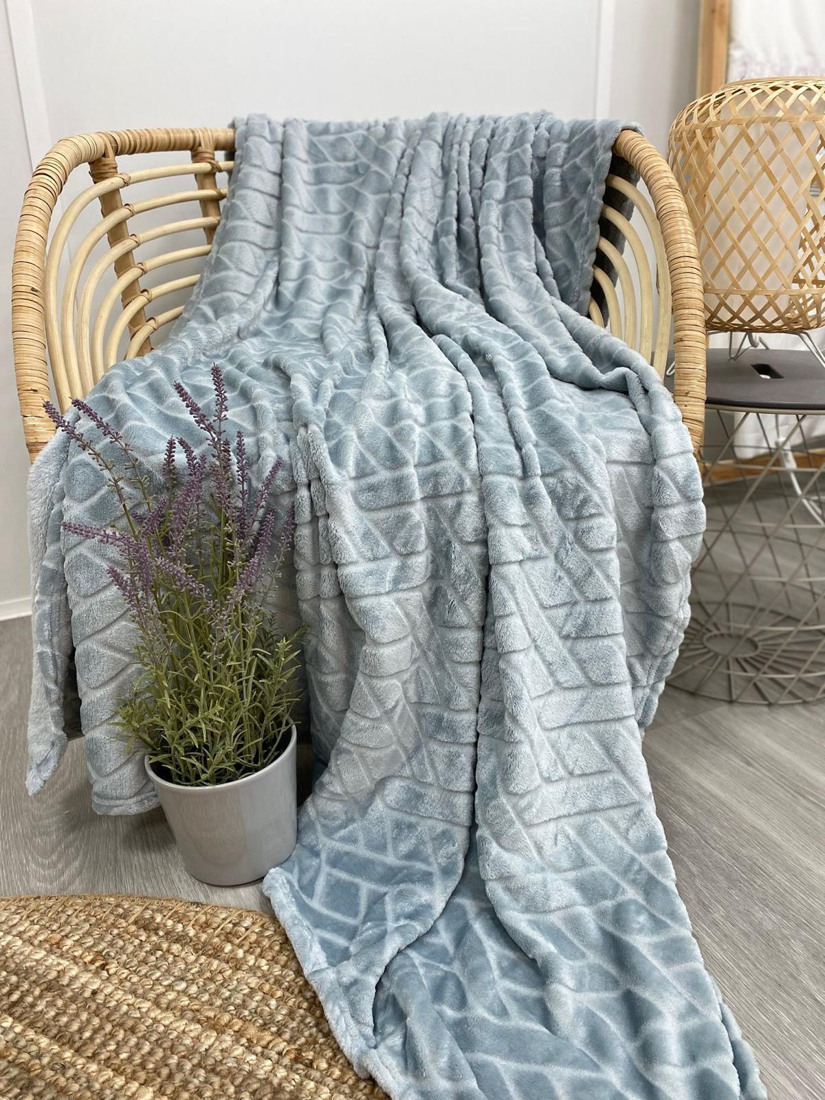 Manta decorativa a cuadros