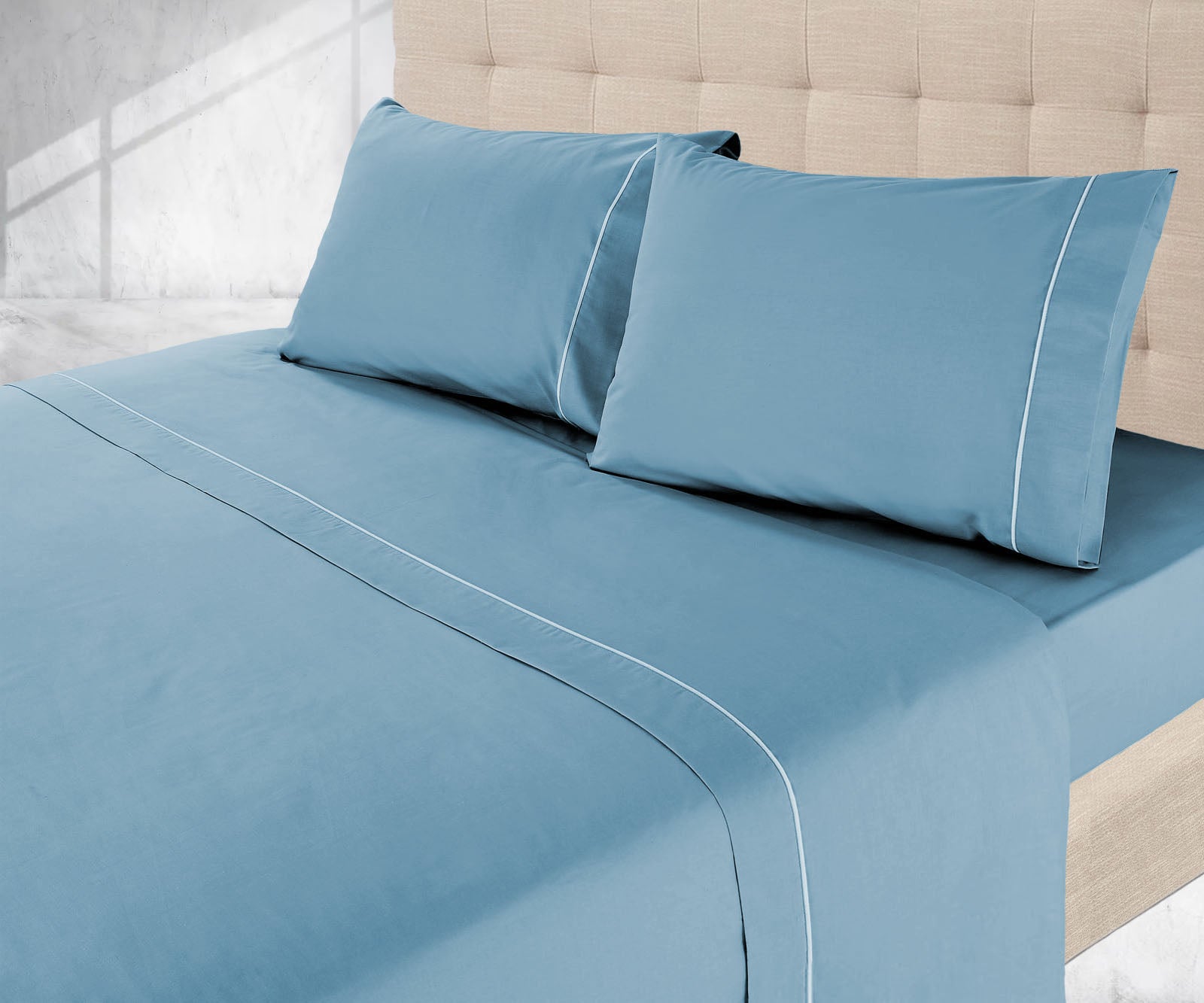 Sábanas lisas de color azul petróleo