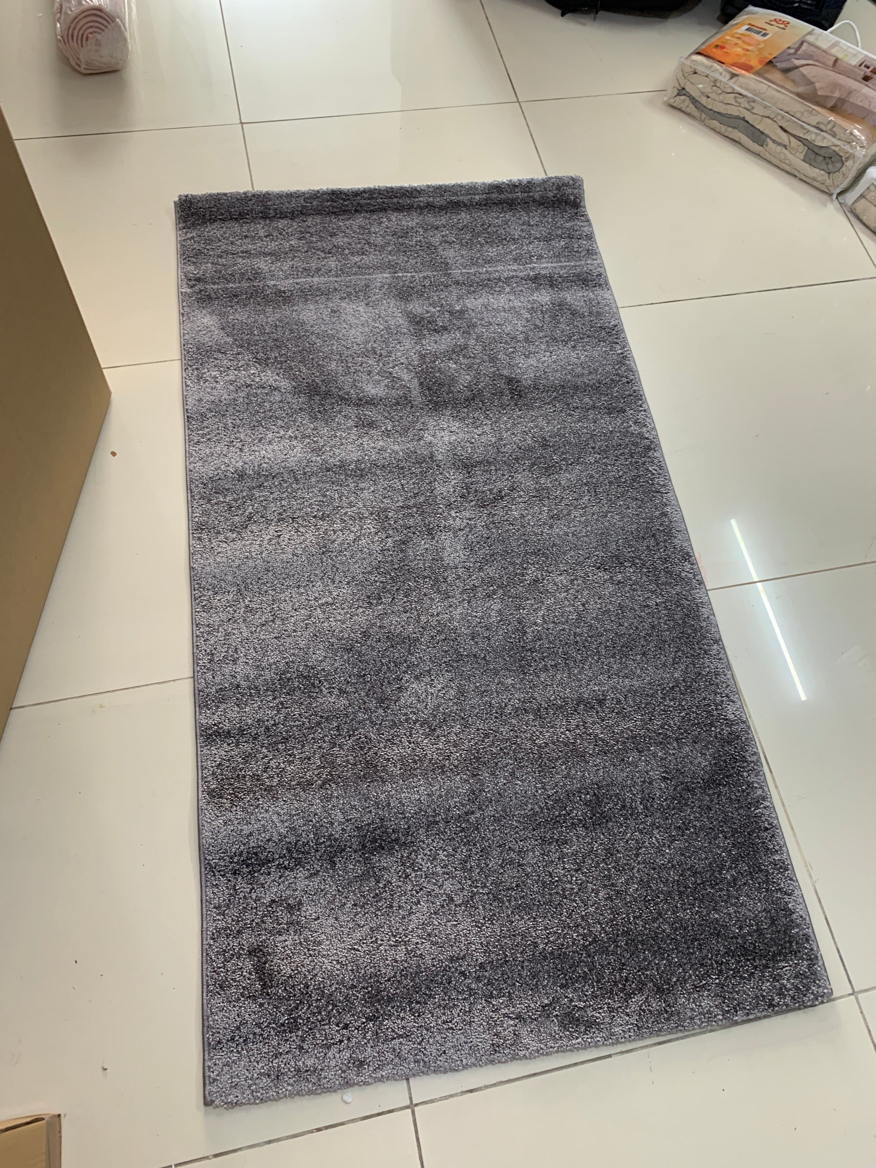 Alfombra lisa de pelo corto gris oscuro - Monaco 