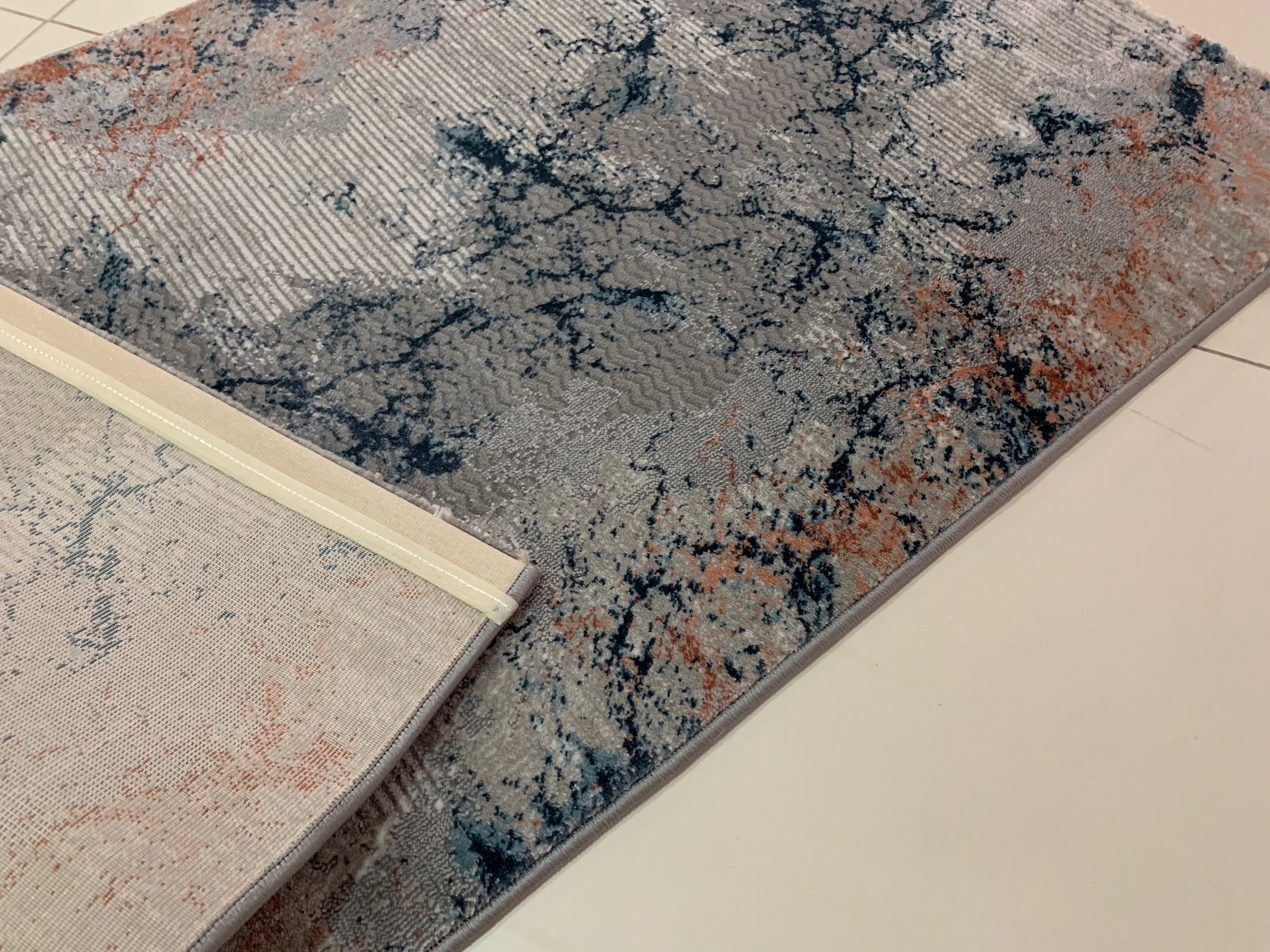 Tapete Invista Multicor - Larbonito